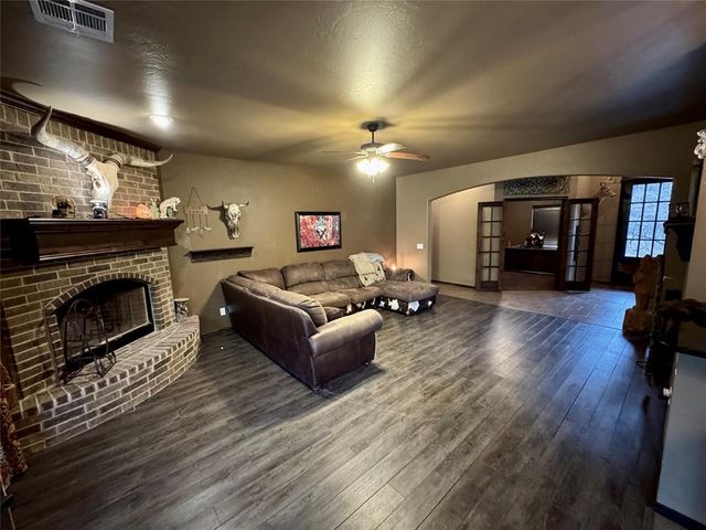 22422 Flying Hawk Trail, Luther, OK 73054