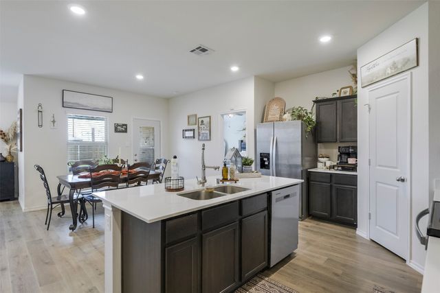 1110 Baldwin Lane, Ennis, TX 75119