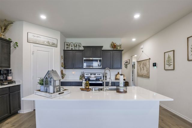 1110 Baldwin Lane, Ennis, TX 75119