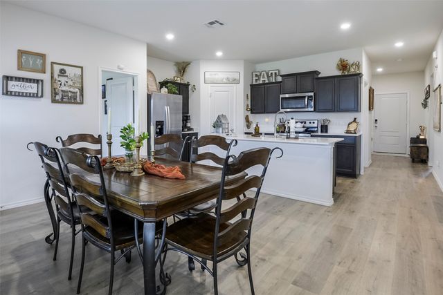 1110 Baldwin Lane, Ennis, TX 75119