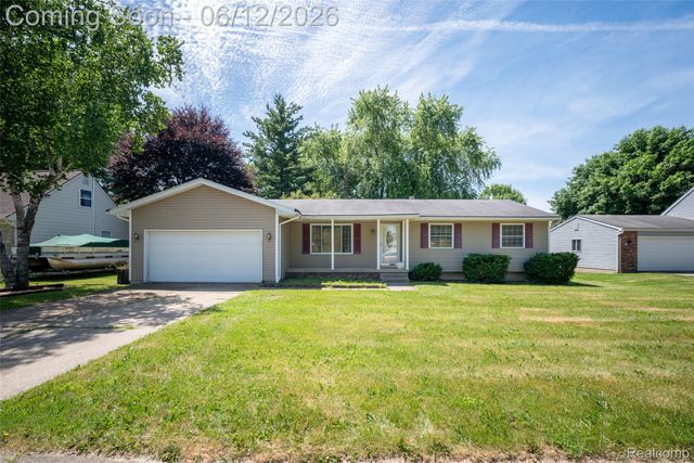 1518 Diane Drive, Flushing, MI 48433