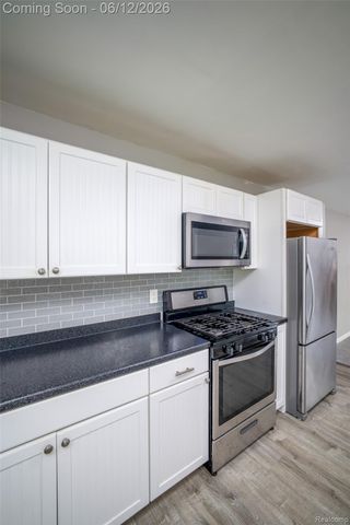 1518 Diane Drive, Flushing, MI 48433