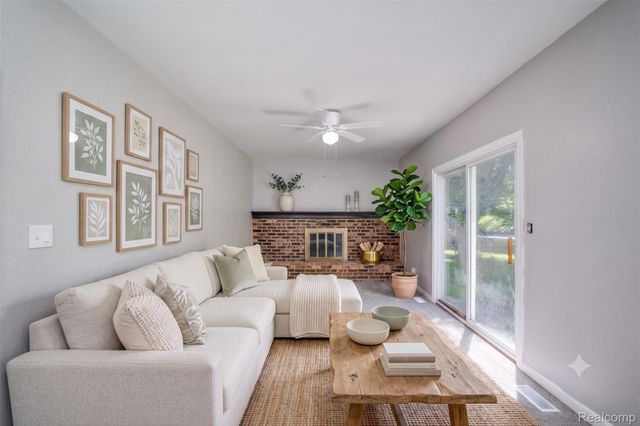 1518 Diane Drive, Flushing, MI 48433
