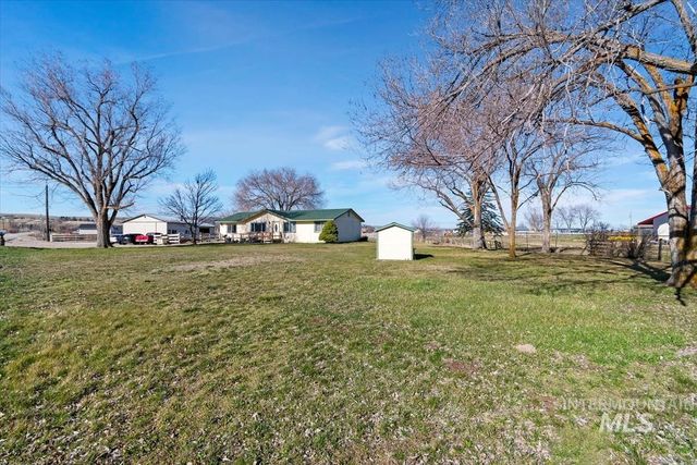 3011 Toms Cabin Rd, Emmett, ID 83617