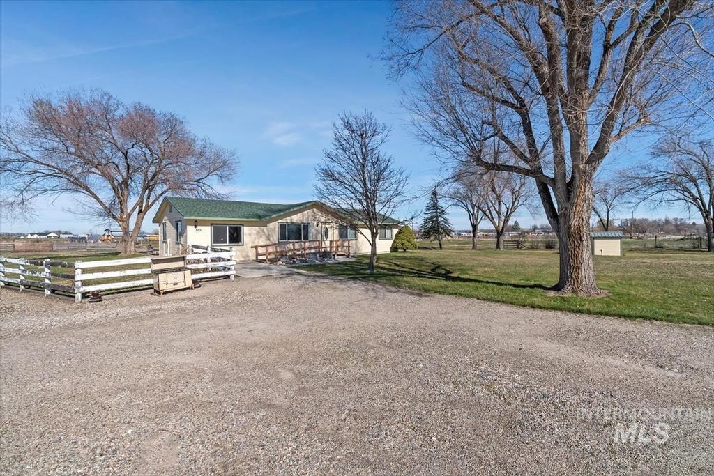 3011 Toms Cabin Rd, Emmett, ID 83617