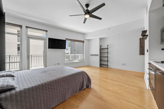 603 Davis ST 710, Austin, TX 78701