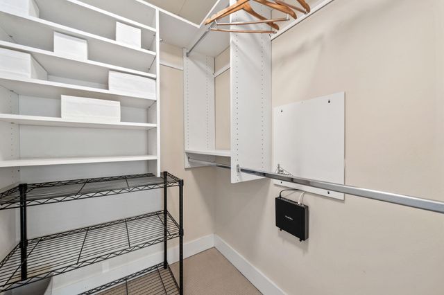 603 Davis ST 710, Austin, TX 78701