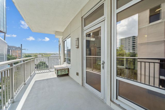 603 Davis ST 710, Austin, TX 78701