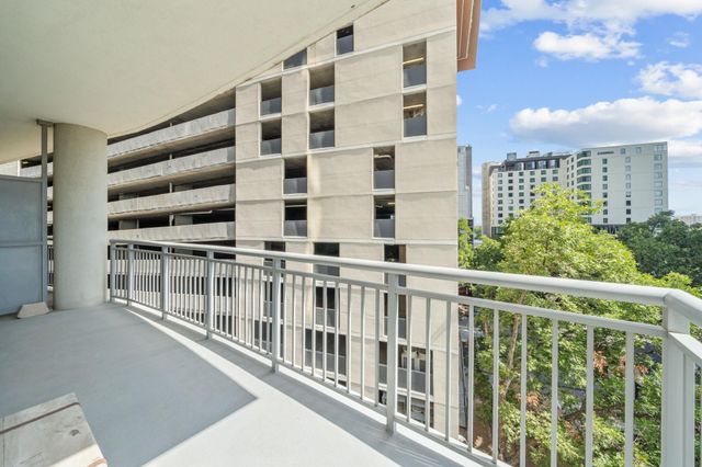 603 Davis ST 710, Austin, TX 78701