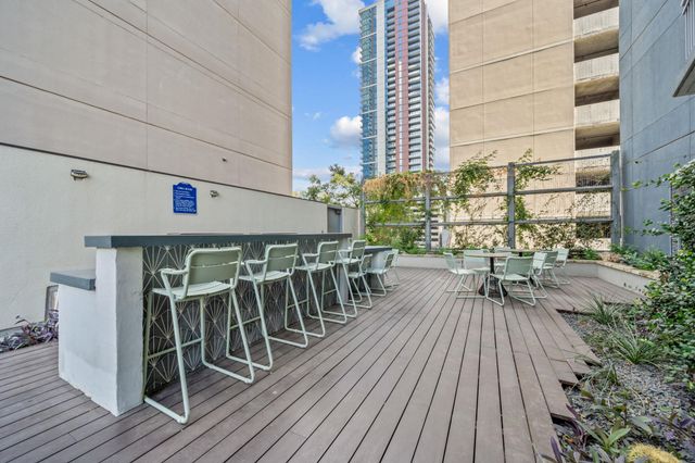 603 Davis ST 710, Austin, TX 78701