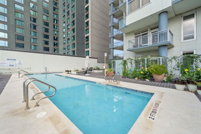 603 Davis ST 710, Austin, TX 78701