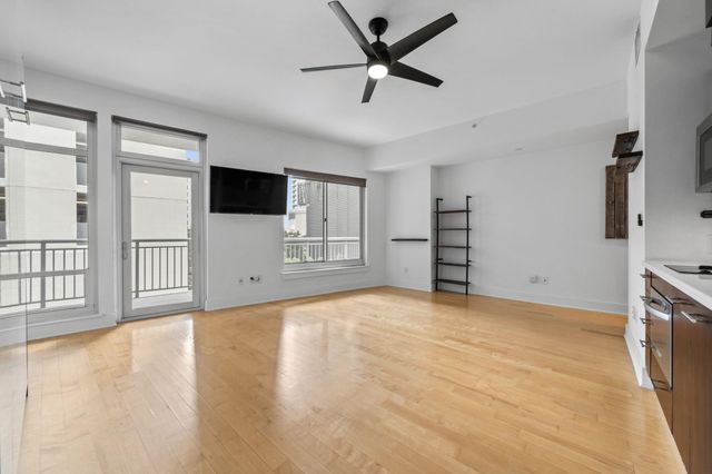 603 Davis ST 710, Austin, TX 78701