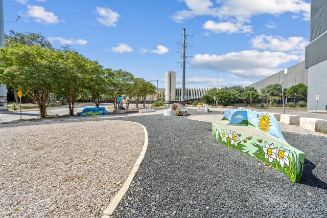 603 Davis ST 710, Austin, TX 78701