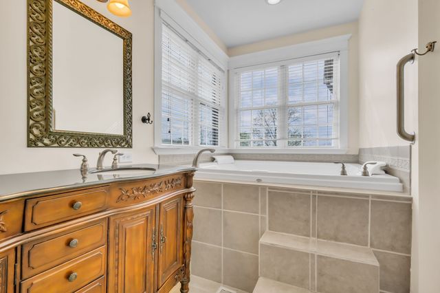 1826 Lake Meadow Trl, Mount Juliet, TN 37122