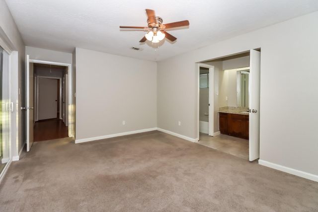 16310 Forest Bend Avenue, Friendswood, TX 77546
