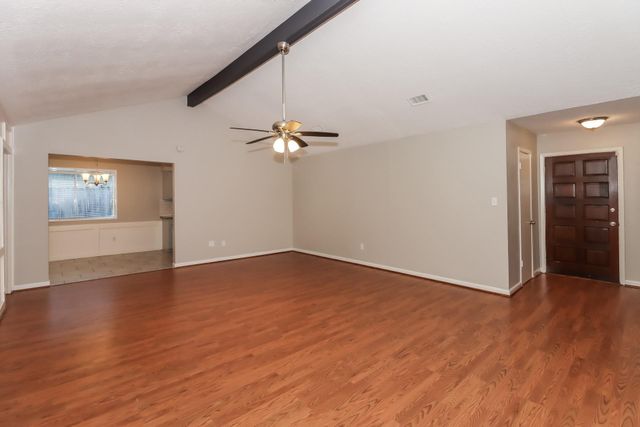 16310 Forest Bend Avenue, Friendswood, TX 77546