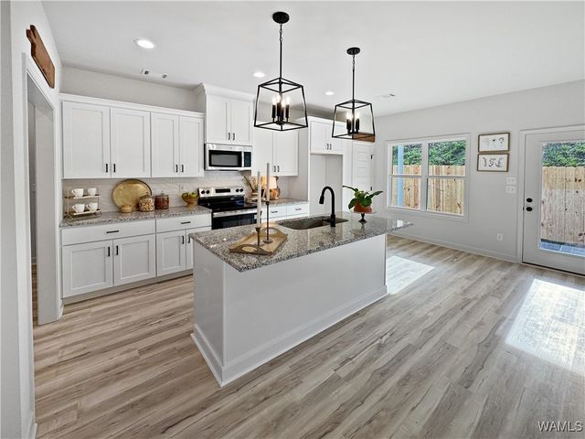 7410 Huntland, Cottondale, AL 35453