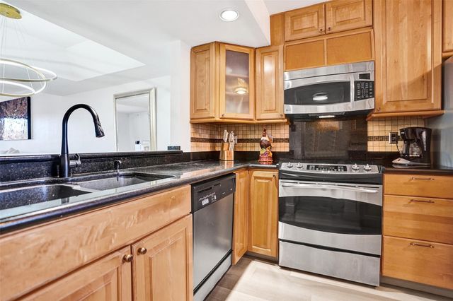 270 Captains Walk 310, Delray Beach, FL 33483