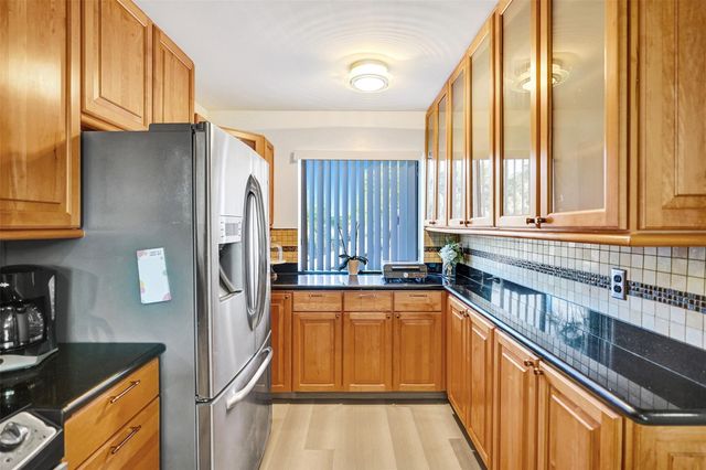 270 Captains Walk 310, Delray Beach, FL 33483