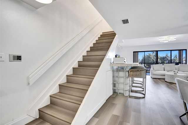 270 Captains Walk 310, Delray Beach, FL 33483