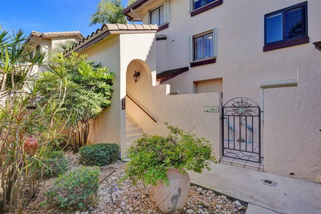 270 Captains Walk 310, Delray Beach, FL 33483