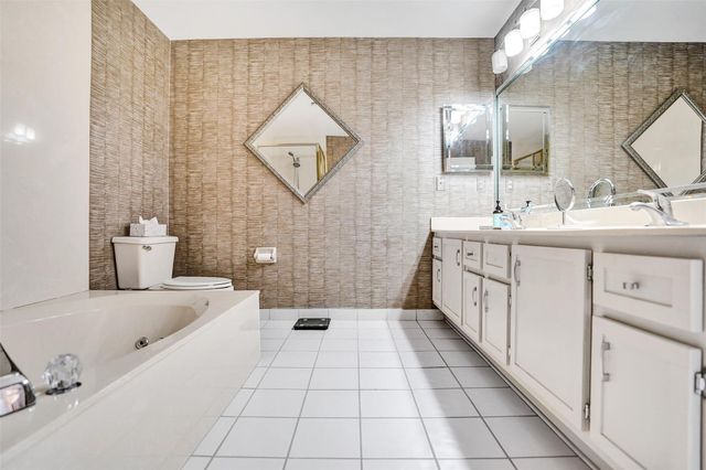 270 Captains Walk 310, Delray Beach, FL 33483