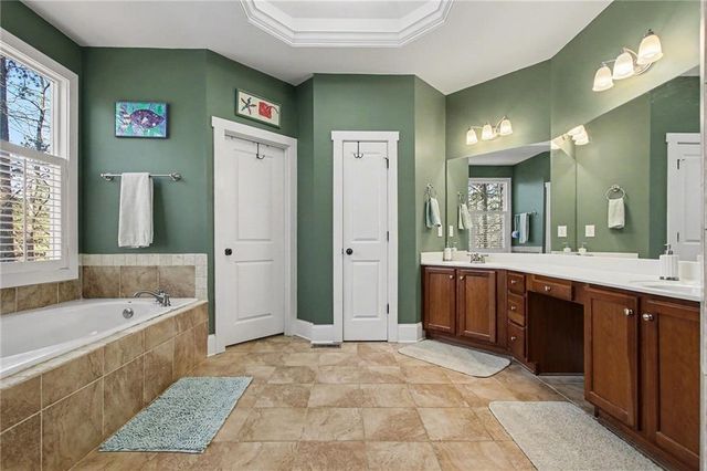 457 Bear Creek Lane, Bogart, GA 30622