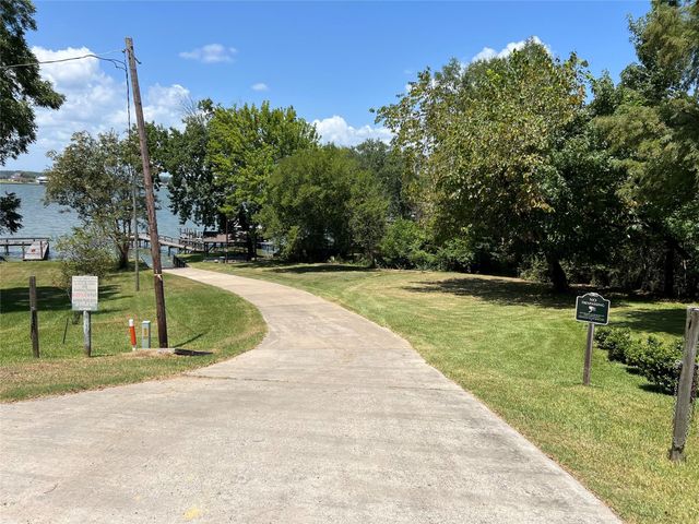 415 Rio Vista Drive, Livingston, TX 77352