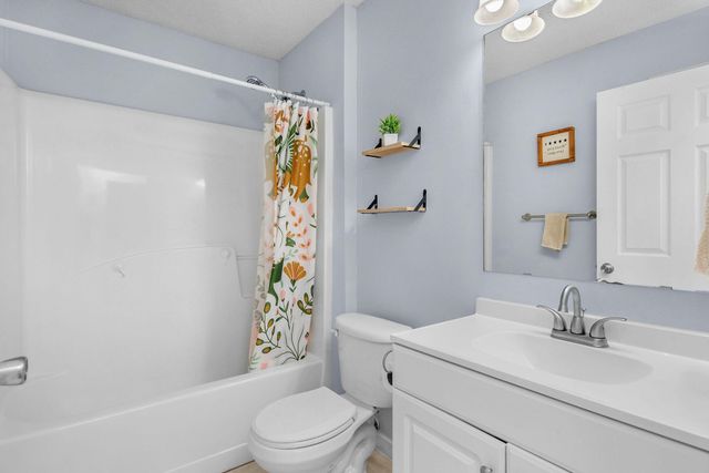 404 Bobby Drive, Crestview, FL 32536