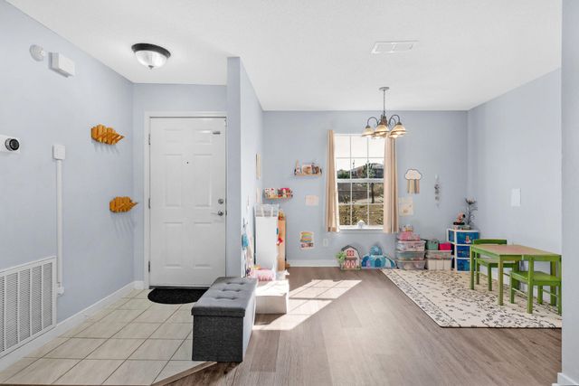 404 Bobby Drive, Crestview, FL 32536