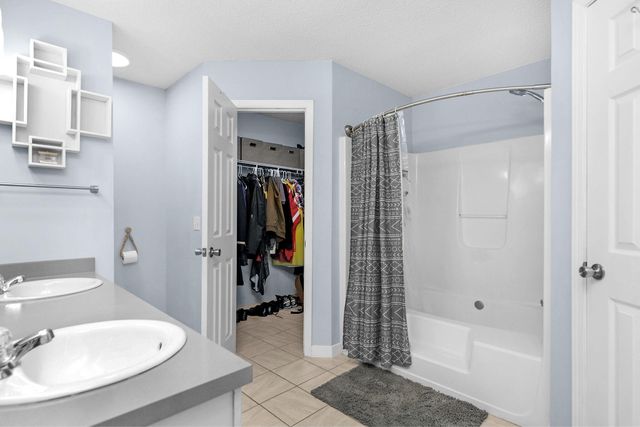 404 Bobby Drive, Crestview, FL 32536