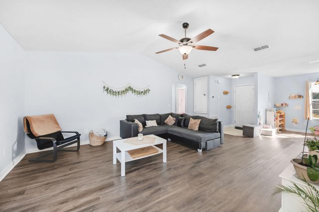 404 Bobby Drive, Crestview, FL 32536