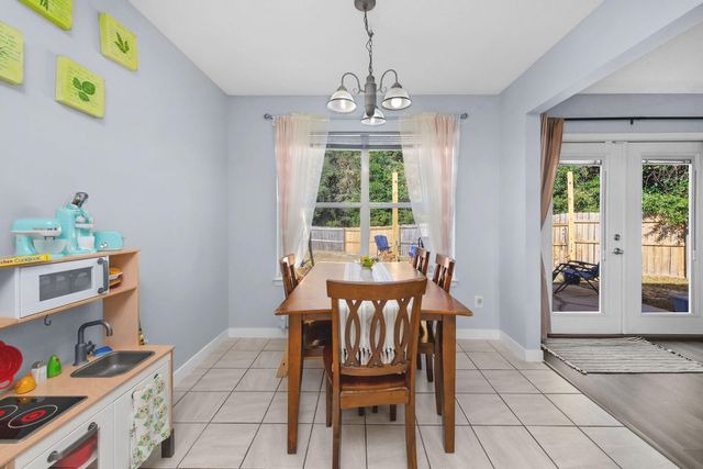 404 Bobby Drive, Crestview, FL 32536