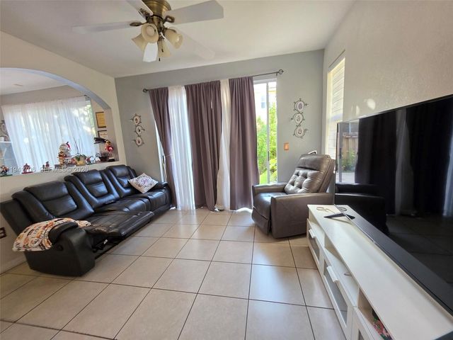 11702 SW 137th Pl, Miami, FL 33186