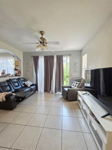 11702 SW 137th Pl, Miami, FL 33186