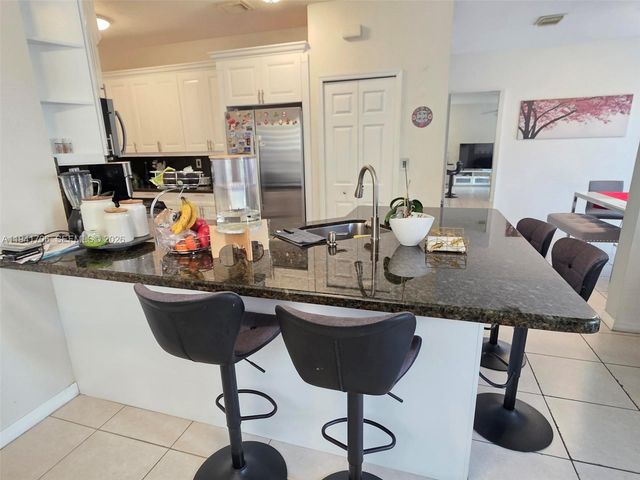 11702 SW 137th Pl, Miami, FL 33186