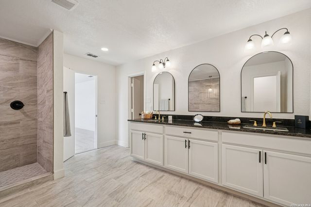 9106 Sycamore Cove, San Antonio, TX 78245