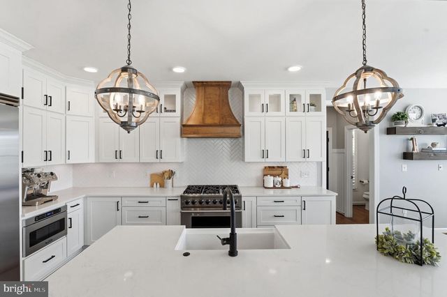 8798 DANCER CT, Gainesville, VA 20155