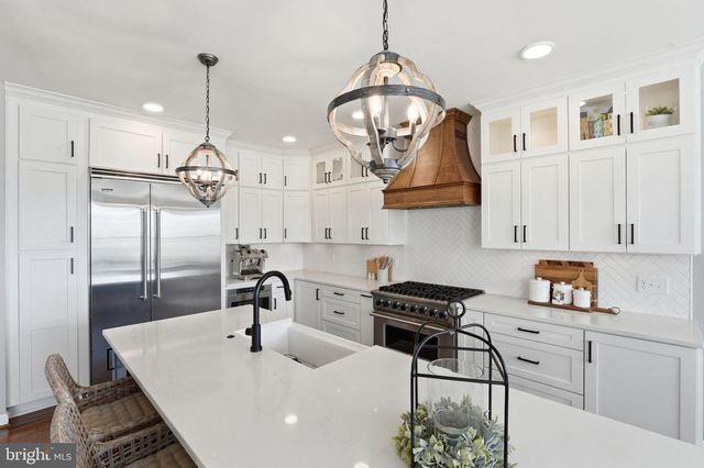 8798 DANCER CT, Gainesville, VA 20155