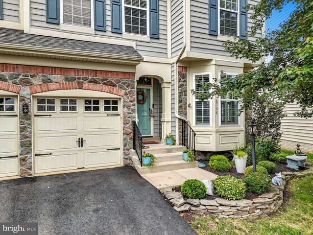 8798 DANCER CT, Gainesville, VA 20155