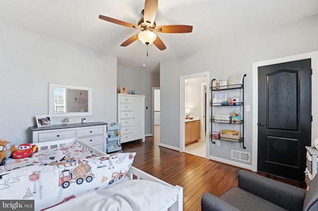 8798 DANCER CT, Gainesville, VA 20155