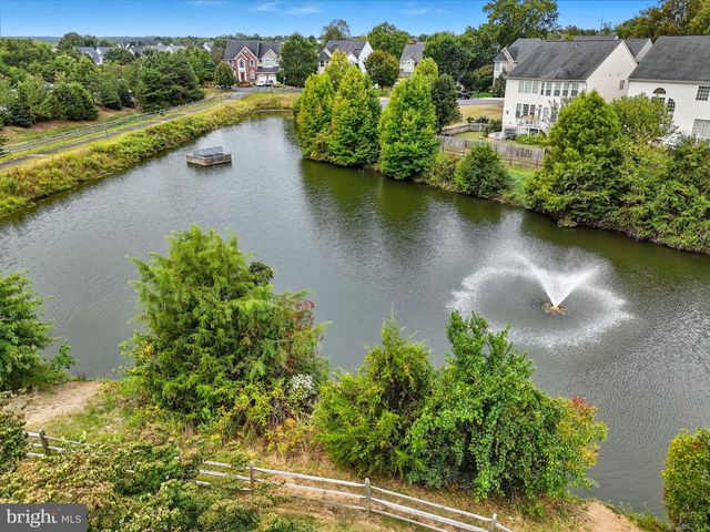 8798 DANCER CT, Gainesville, VA 20155