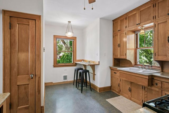 1767 Englewood Avenue, Saint Paul, MN 55104