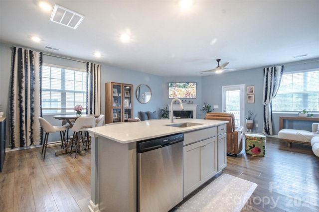 5036 Moss Pine Way, Tega Cay, SC 29708