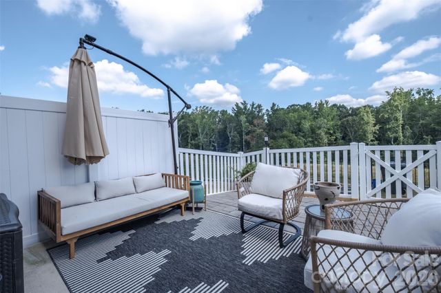 5036 Moss Pine Way, Tega Cay, SC 29708