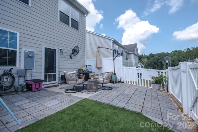 5036 Moss Pine Way, Tega Cay, SC 29708