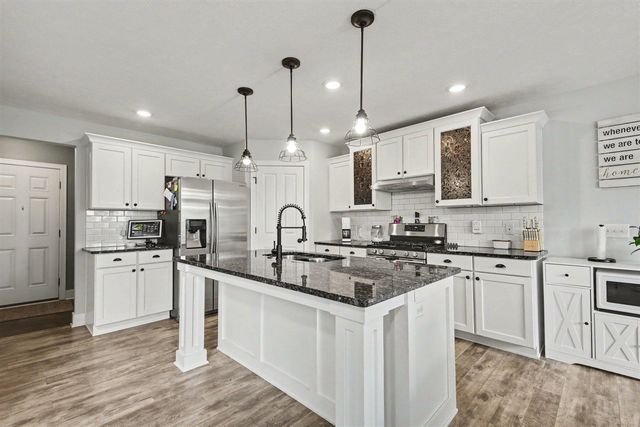 3113 Lowingside Drive, Jenison, MI 49428