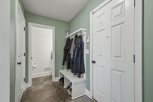 3113 Lowingside Drive, Jenison, MI 49428