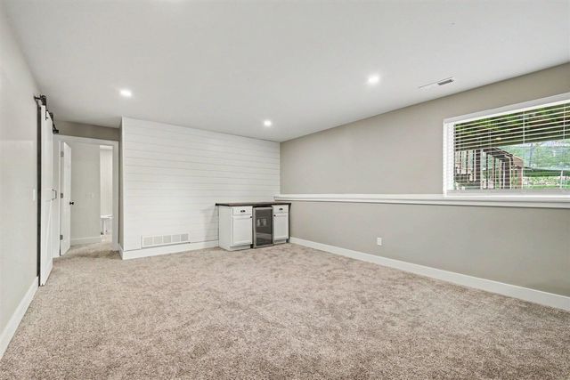 3113 Lowingside Drive, Jenison, MI 49428