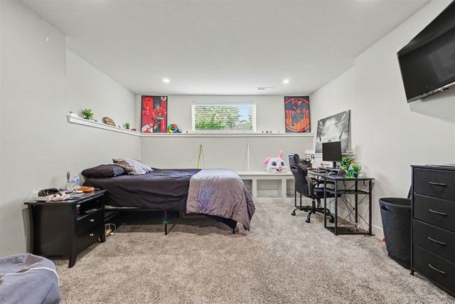 3113 Lowingside Drive, Jenison, MI 49428